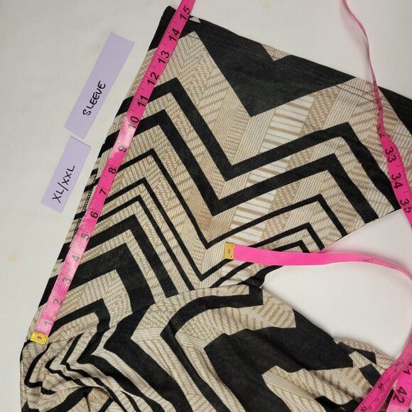 Butterfly Sleeve Top in Black & Beige Geometric Print -  Size S, XL - Picture 6 of 10